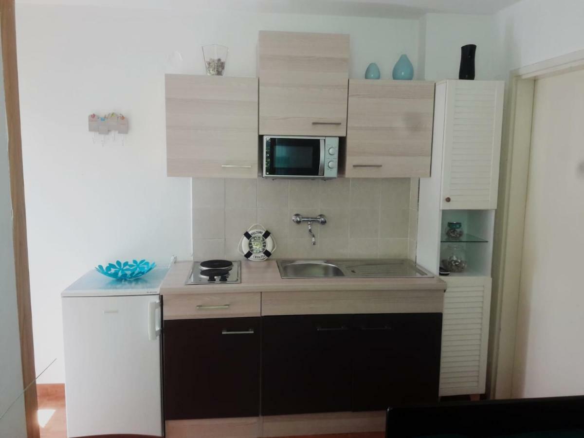 Apartman Barbara Cres Exterior photo